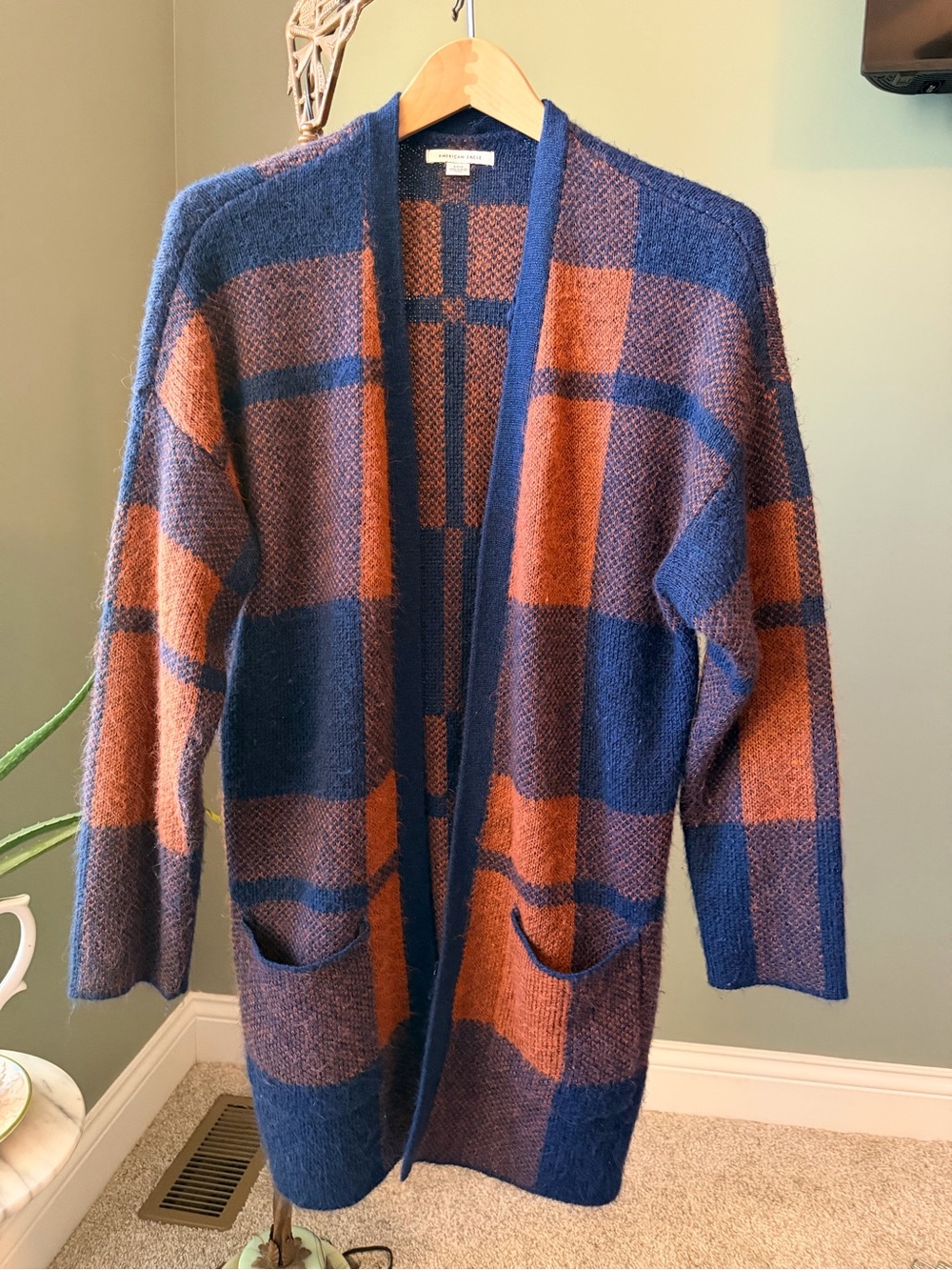 American Eagle S Plaid Long Open Front Cardigan Navy Rust Pockets